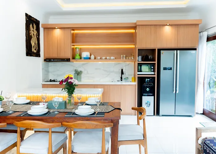 Insenja 4 Bedroom Private & Resto ウブド