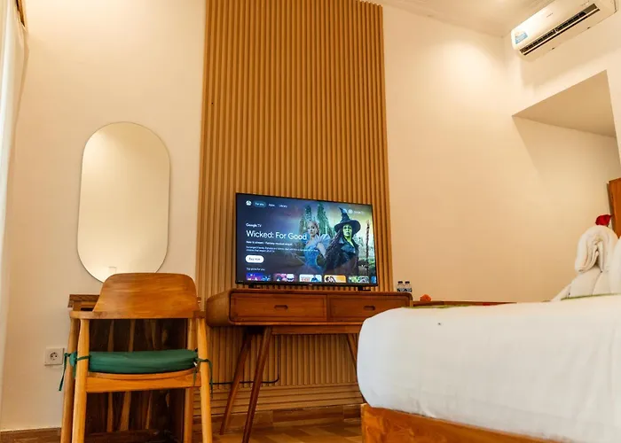 Insenja 4 Bedroom Private & Resto 4* ウブド