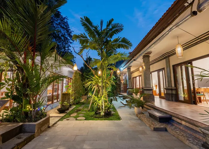 Insenja 4 Bedroom Private & Resto