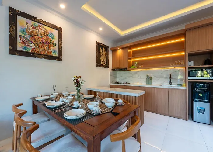 Insenja 4 Bedroom Private & Resto ベッド・アンド・ブレックファスト